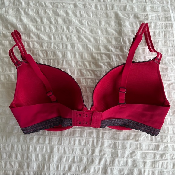 Elle Macpherson Intimates Untrafines Contour Plunge Bra, 32DD - Picture 8 of 12